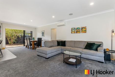 Photo of property in 27 Girvan Terrace, Wattle Downs, Auckland, 2103