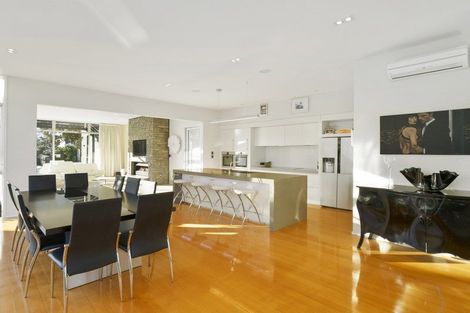 Photo of property in 8 Royds Street, Fendalton, Christchurch, 8014