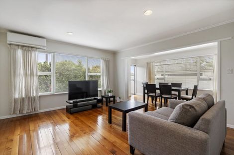 Photo of property in 1/221 Hurstmere Road, Takapuna, Auckland, 0622