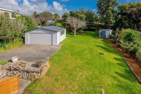 Photo of property in 6 Kaitawa Street, Waikanae Beach, Waikanae, 5036