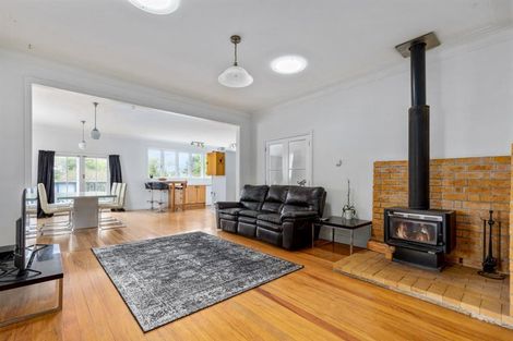 Photo of property in 106 Parkhurst Road, Parakai, 0830