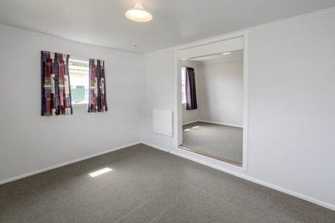 Photo of property in 61 Mako Mako Road, Levin, 5510