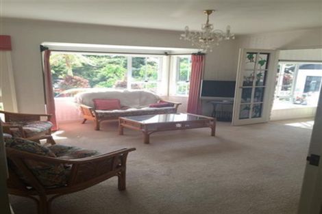 Photo of property in 116 Chelsea View Drive, Chatswood, Auckland, 0626