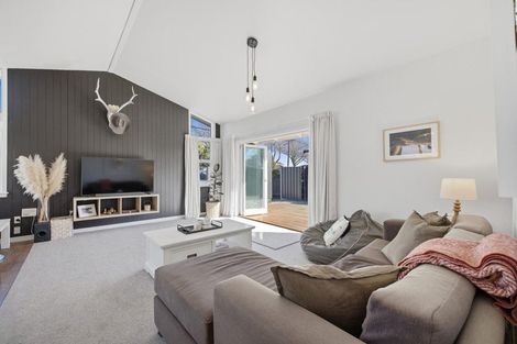 Photo of property in 380 Harewood Road, Bishopdale, Christchurch, 8053