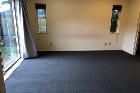 Photo of property in 26 Craigavon Drive, East Tamaki, Auckland, 2013