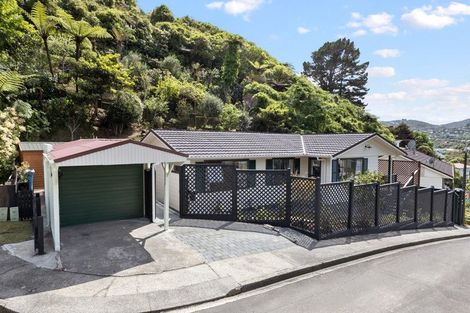 Photo of property in 52 Hathaway Avenue, Karori, Wellington, 6012