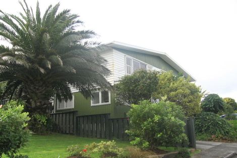 Photo of property in 11 Laburnum Grove, Maungaraki, Lower Hutt, 5010