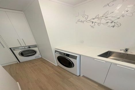 Photo of property in 2/24 Hattaway Avenue, Bucklands Beach, Auckland, 2012