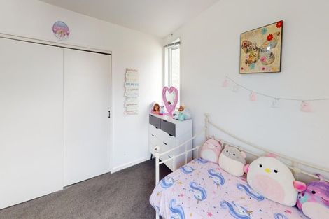 Photo of property in 30 Terry Crescent, Milson, Palmerston North, 4414