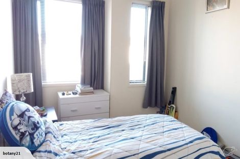 Photo of property in 129/2 Armoy Drive, East Tamaki, Auckland, 2016