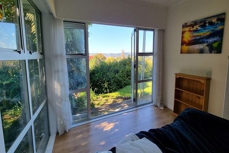 Photo of property in 11 Fenton Terrace, Cockle Bay, Auckland, 2014