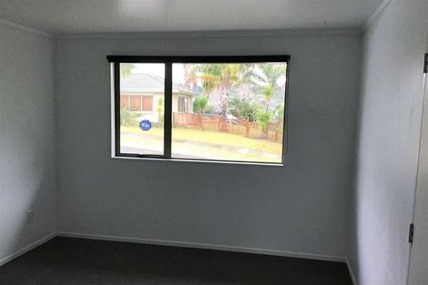 Photo of property in 5 Xena Way, Henderson, Auckland, 0612