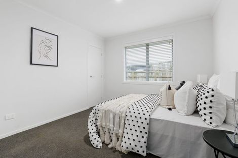 Photo of property in 14 Faber Place, Rototuna North, Hamilton, 3210