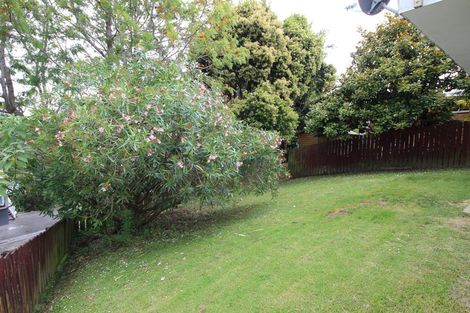 Photo of property in 2/35a Rangatira Road, Beach Haven, Auckland, 0626