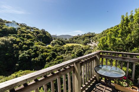 Photo of property in 11 Waiapu Road, Kelburn, Wellington, 6012