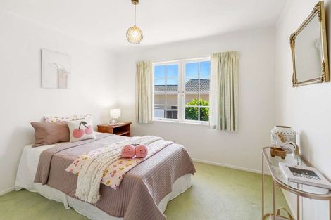 Photo of property in 73 Parkes Avenue, Saint Johns Hill, Whanganui, 4501