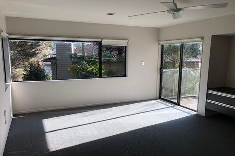 Photo of property in 48 Newbury Place, Schnapper Rock, Auckland, 0632