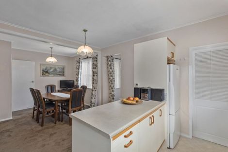 Photo of property in 461 Stokes Valley Road, Stokes Valley, Lower Hutt, 5019