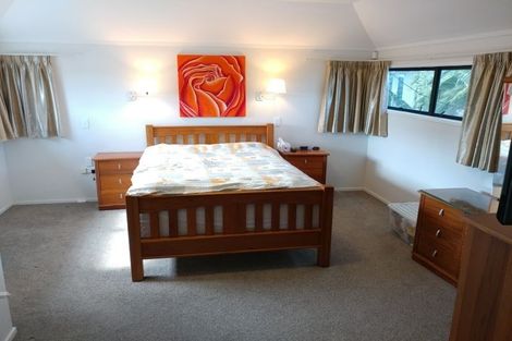 Photo of property in 19 Firth Road, Torbay, Auckland, 0630