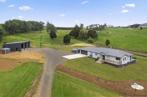 Photo of property in 64 Ruapuke Road, Raglan, 3296
