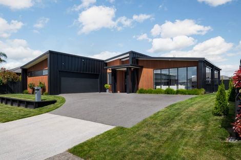 Photo of property in 27 Helen June Avenue, Flagstaff, Hamilton, 3210