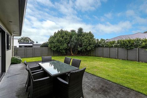 Photo of property in 111 Wairau Road, Oakura, 4314