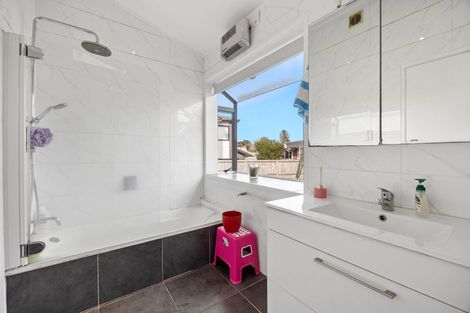 Photo of property in 49 Milan Road, Papatoetoe, Auckland, 2025