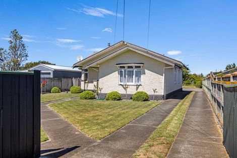 Photo of property in 75 Gonville Avenue, Gonville, Whanganui, 4501