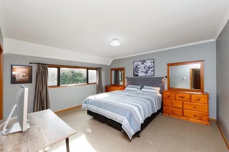 Photo of property in 4 Dresdan Court, Hokowhitu, Palmerston North, 4410