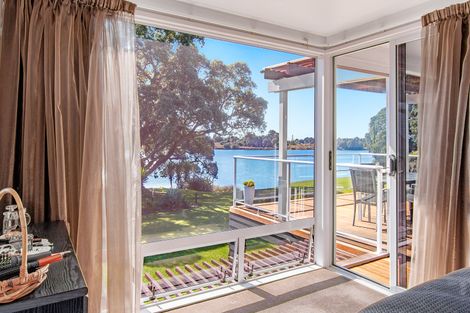 Photo of property in 40 Roretana Drive, Athenree, Katikati, 3177