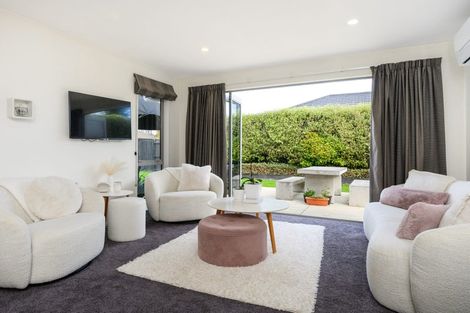 Photo of property in 24 Liberty Grove, Kelvin Grove, Palmerston North, 4414