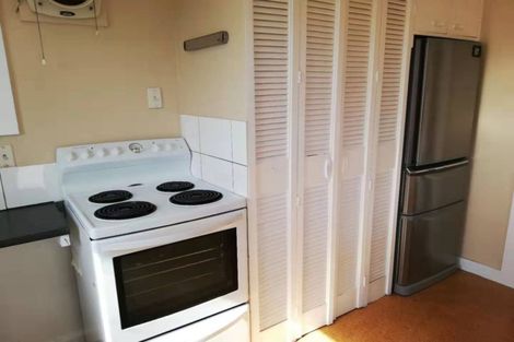 Photo of property in 231 Te Atatu Road, Te Atatu South, Auckland, 0610