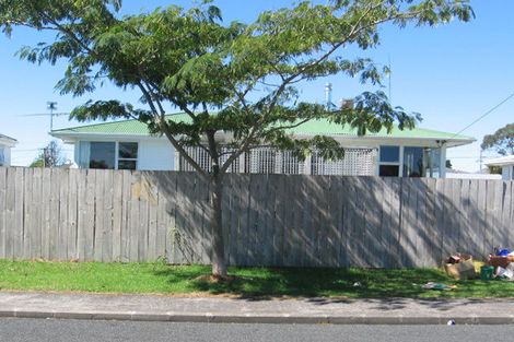 Photo of property in 29 Cobham Crescent, Kelston, Auckland, 0602