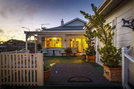 Photo of property in 1 Bryant Street, Takaro, Palmerston North, 4412