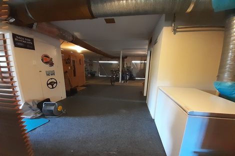 Photo of property in 44 Nevada Drive, Merrilands, New Plymouth, 4312