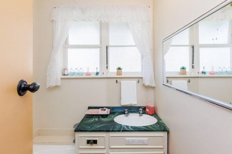 Photo of property in 22 Cardiff Street, Awapuni, Palmerston North, 4412