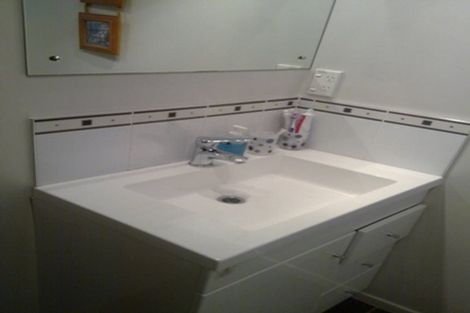 Photo of property in 662 Beach Road, Browns Bay, Auckland, 0630