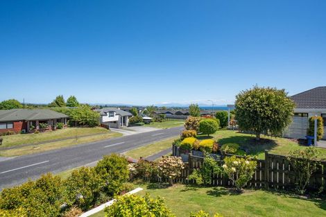 Photo of property in 90 Harvey Street, Waipahihi, Taupo, 3330