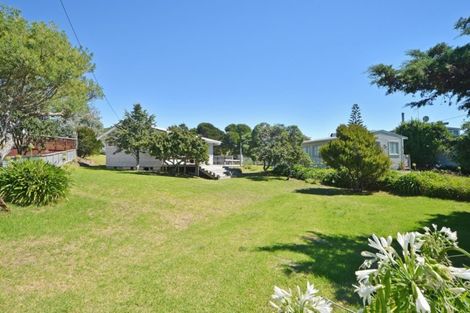 Photo of property in 52 Blue Pacific Parade, Riversdale Beach, Masterton, 5872