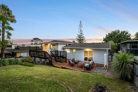 Photo of property in 53 Lynden Avenue, Hillcrest, Auckland, 0627