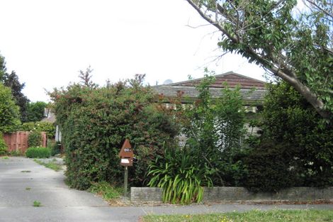 Photo of property in 2/20 Glenharrow Avenue Avonhead Christchurch City