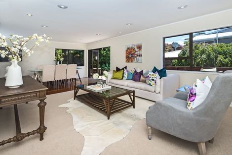 Photo of property in 2/87 Clovelly Road, Bucklands Beach, Auckland, 2012