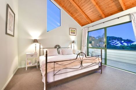 Photo of property in 18 Whale Cove, Stanmore Bay, Whangaparaoa, 0932