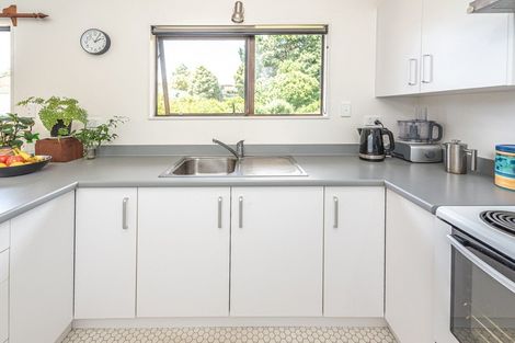 Photo of property in 84 Anzac Parade, Whanganui East, Whanganui, 4500