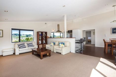 Photo of property in 85 Te Puia Drive, Aotea, Porirua, 5024