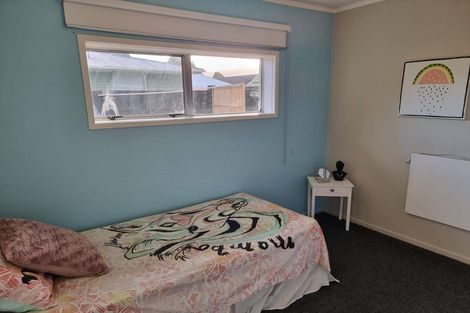 Photo of property in 2/16a Ranfurly Street, Trentham, Upper Hutt, 5018