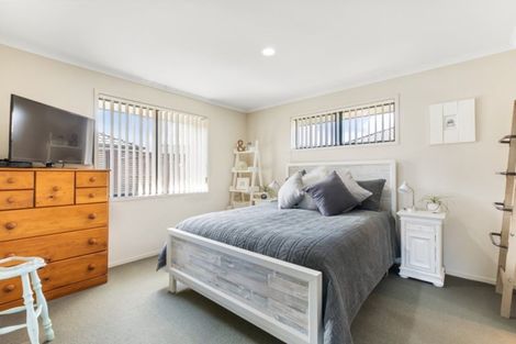 Photo of property in 1 Malta Crescent, Katikati, 3129