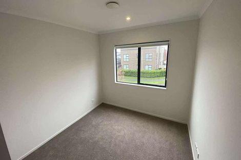 Photo of property in 18 Pepene Avenue, Takanini, 2112