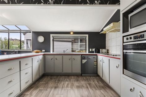 Photo of property in 1/15 Gwenand Place, Botany Downs, Auckland, 2010