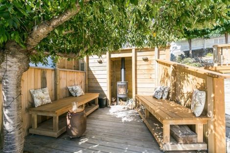 Photo of property in 20 Enfield Road, Hospital Hill, Napier, 4110